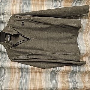 The North Face Women's Grey Quarter Zip   Pullover